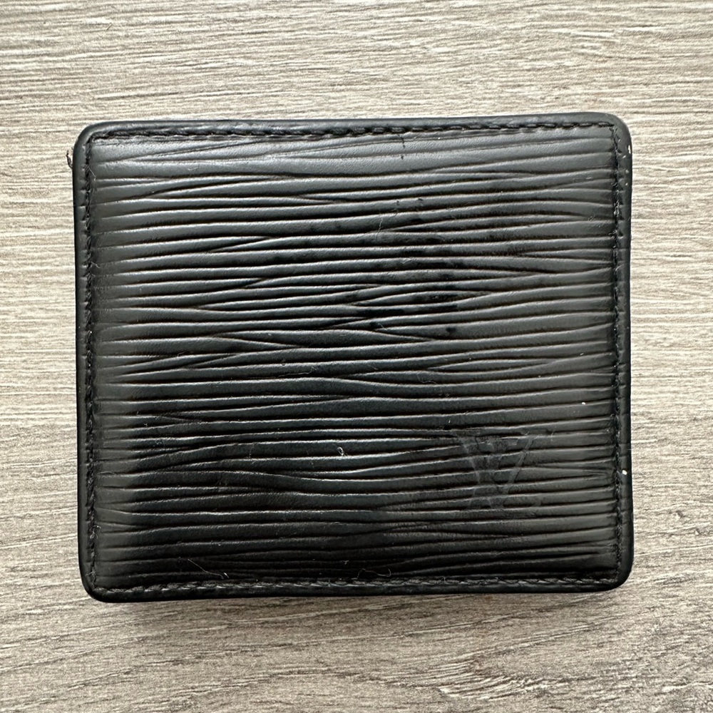 Pre loved vintage Louis Vuitton black epi porte monnaie boite coin case